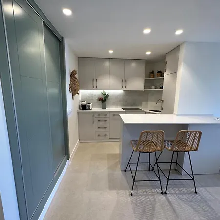 Espectacular Estudio En Puerto Cabopino Recien Reformado Апартаменты *