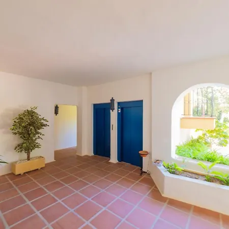 Espectacular Estudio En Puerto Cabopino Recien Reformado