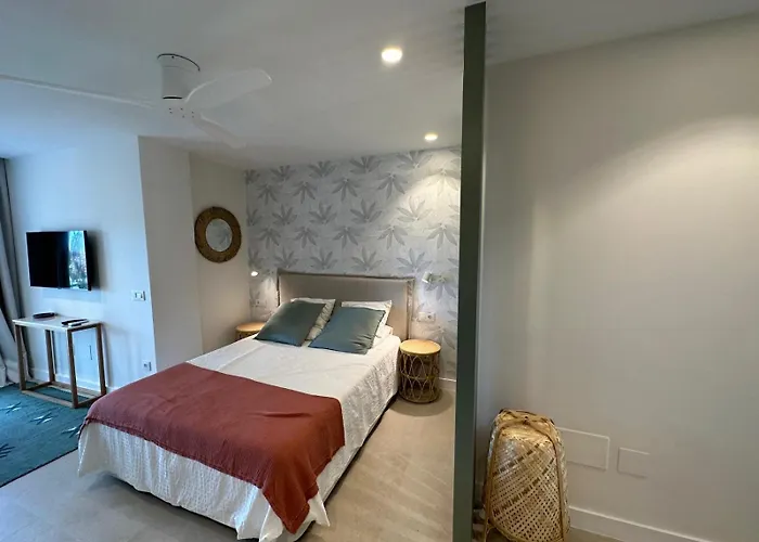 Espectacular Estudio En Puerto Cabopino Recien Reformado Marbella