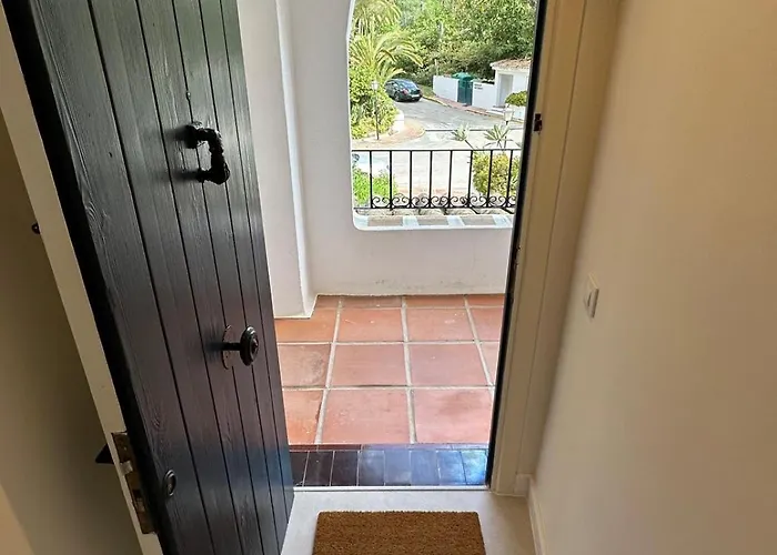 Espectacular Estudio En Puerto Cabopino Recien Reformado Apartman